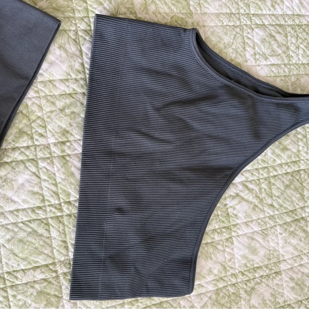 SET Active blue gray Ribbed Set - Picture 2 of 3